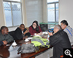 The foreign clients consulted Xinhai experts 